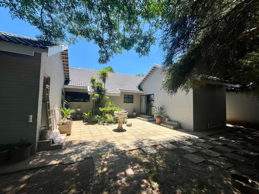 3 Bedroom Property for Sale in La Hoff North West